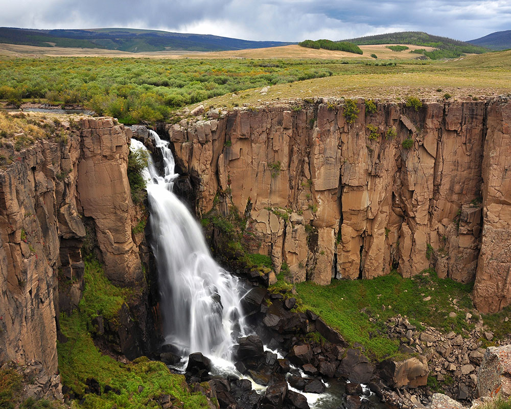 north clear creek falls - Larry Lamsa via Flickr, CC BY 2.0